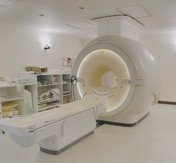 MRI(磁気共鳴断層撮影装置)