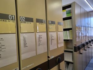 図書室移動書架写真