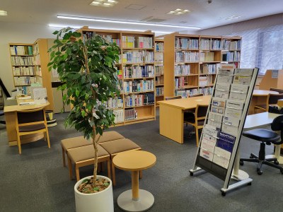図書室全景
