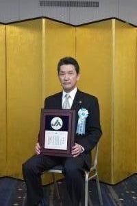 北海道農業協同組合功労者表彰を受賞した山下昇史院長
